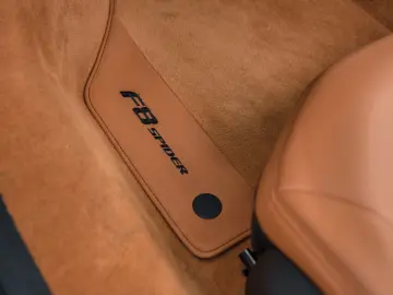 FERRARI F8 Spider - full carbon  low mileage  Xpel