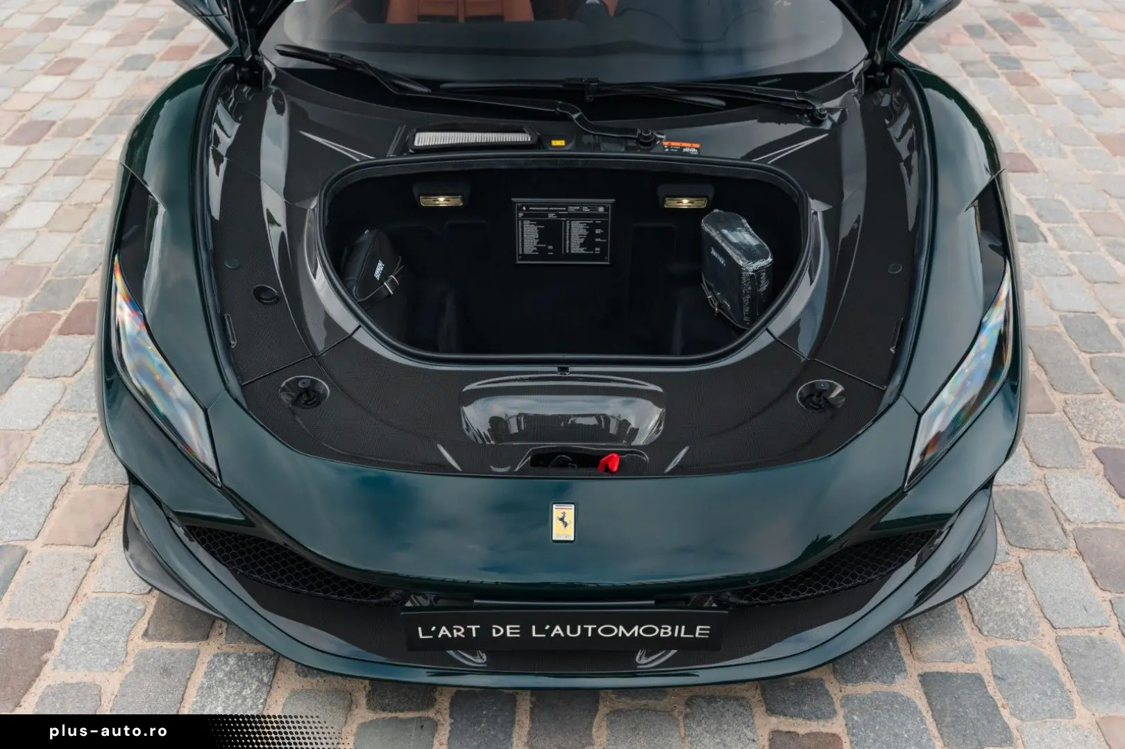 FERRARI F8 Spider - full carbon  low mileage  Xpel