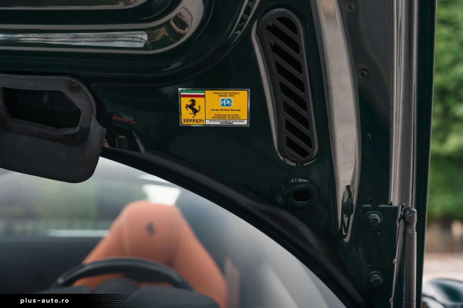 FERRARI F8 Spider - full carbon  low mileage  Xpel