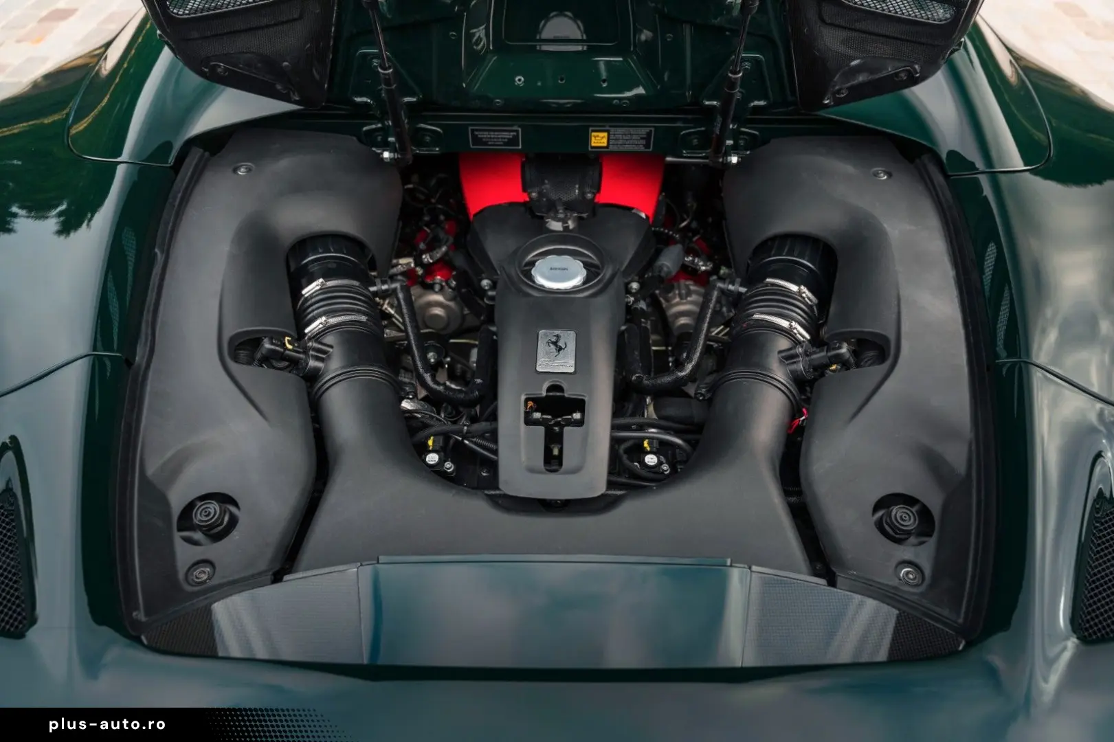 FERRARI F8 Spider - full carbon  low mileage  Xpel