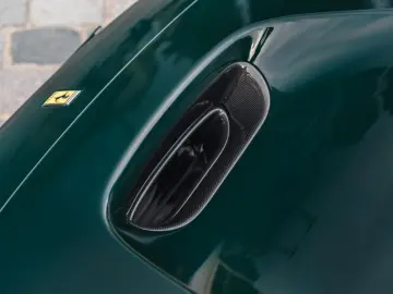 FERRARI F8 Spider - full carbon  low mileage  Xpel