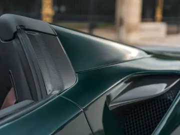 FERRARI F8 Spider - full carbon  low mileage  Xpel