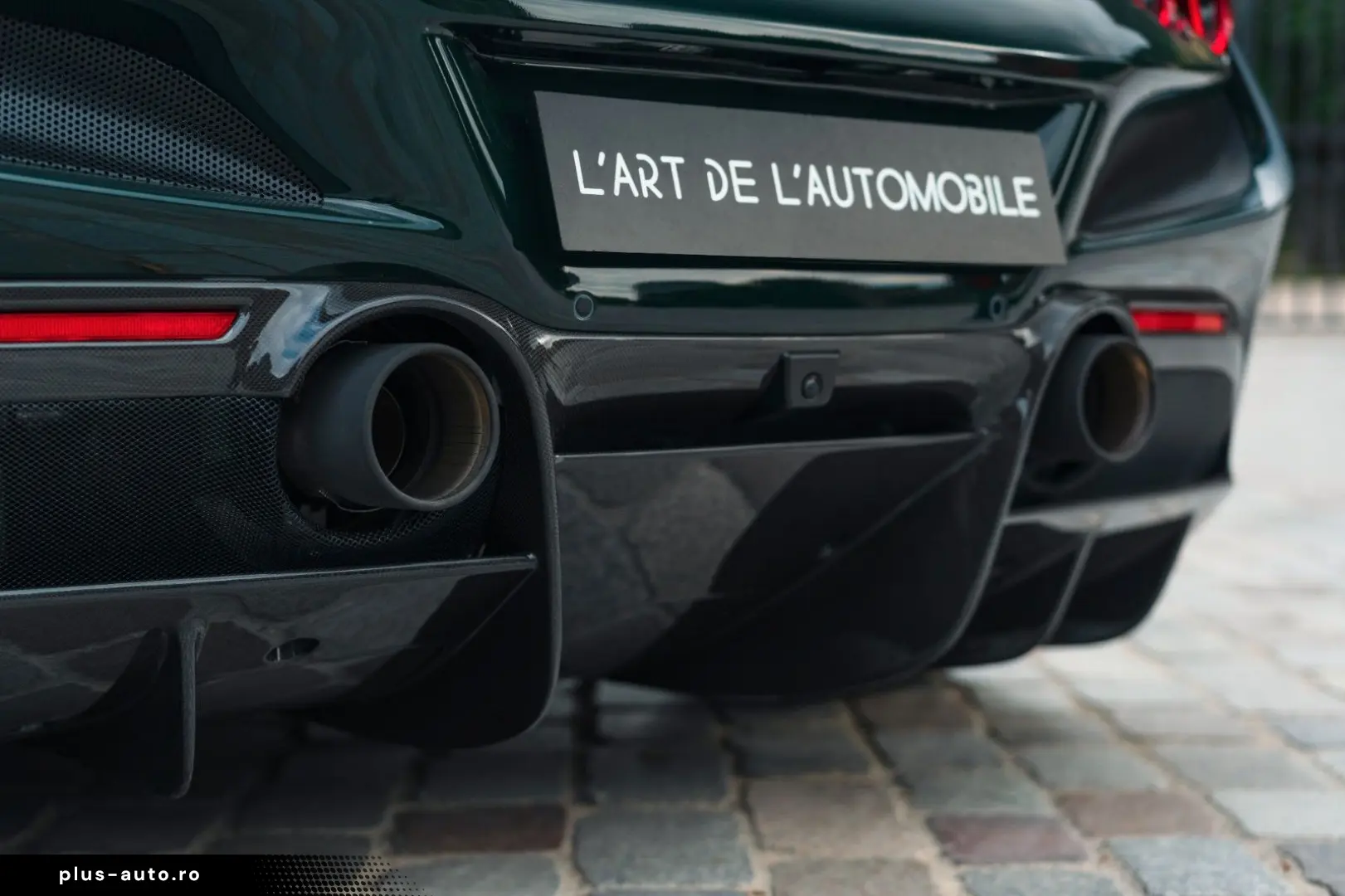 FERRARI F8 Spider - full carbon  low mileage  Xpel