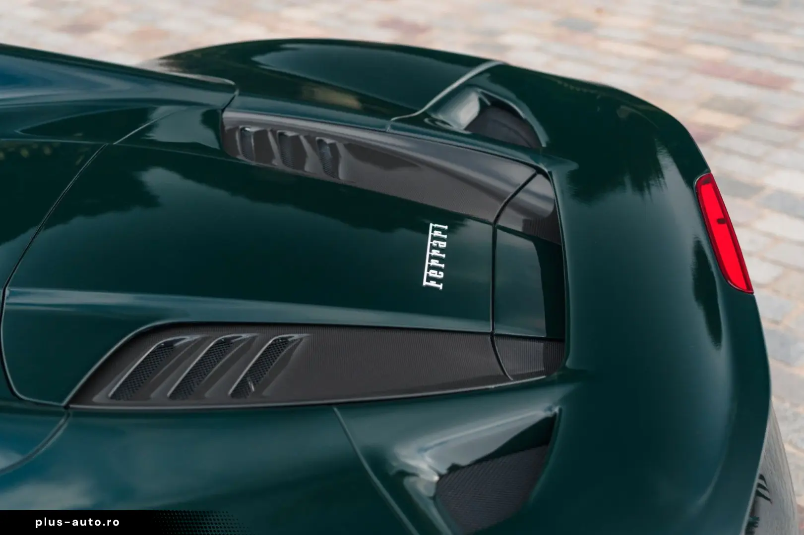 FERRARI F8 Spider - full carbon  low mileage  Xpel