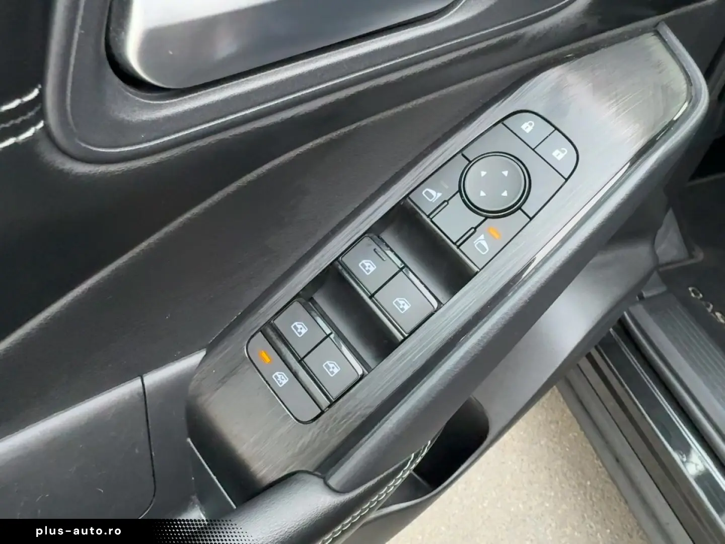 NISSAN Qashqai 1.3 DIG-T MHEV Visia LED PDC TEMP