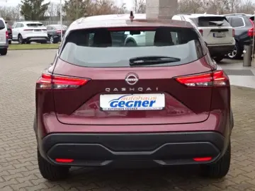 NISSAN Qashqai 140PS MHEV Visia LED Klima