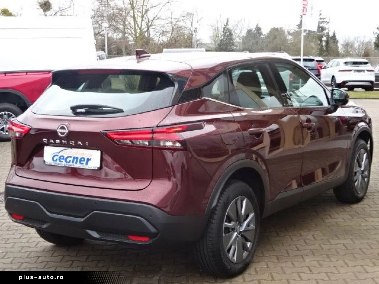NISSAN Qashqai 140PS MHEV Visia LED Klima