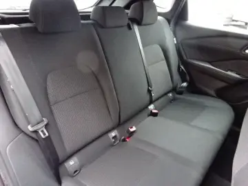 NISSAN Qashqai 140PS MHEV Visia LED Klima