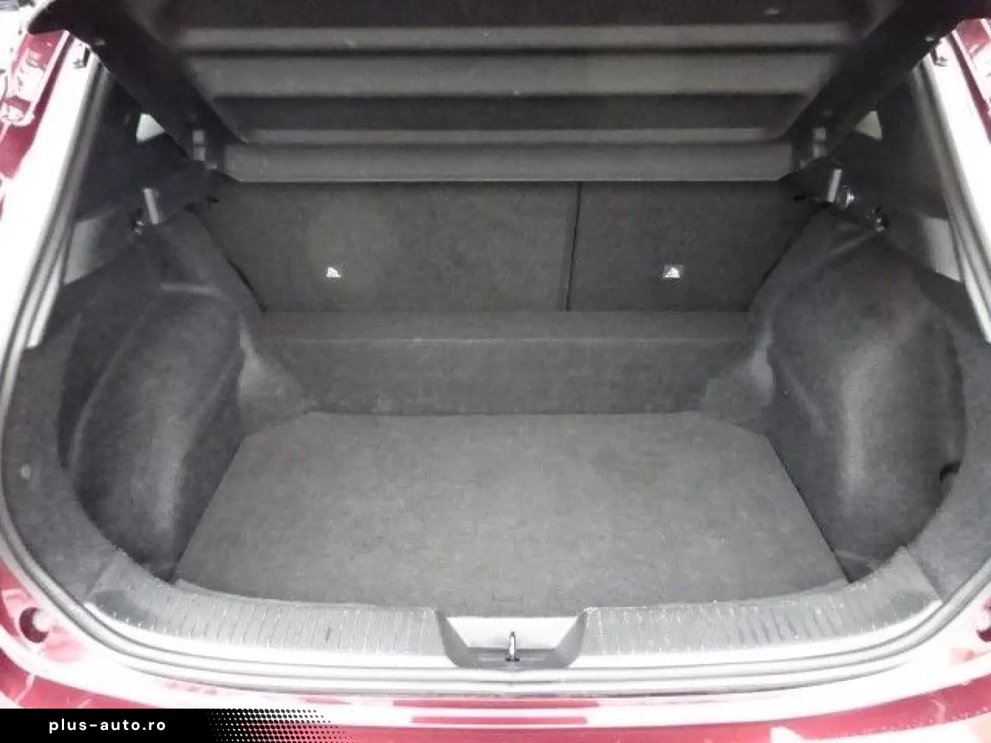 NISSAN Qashqai 140PS MHEV Visia LED Klima