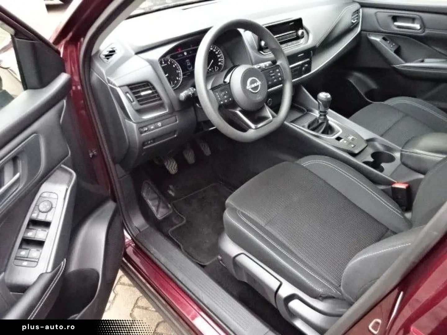 NISSAN Qashqai 140PS MHEV Visia LED Klima