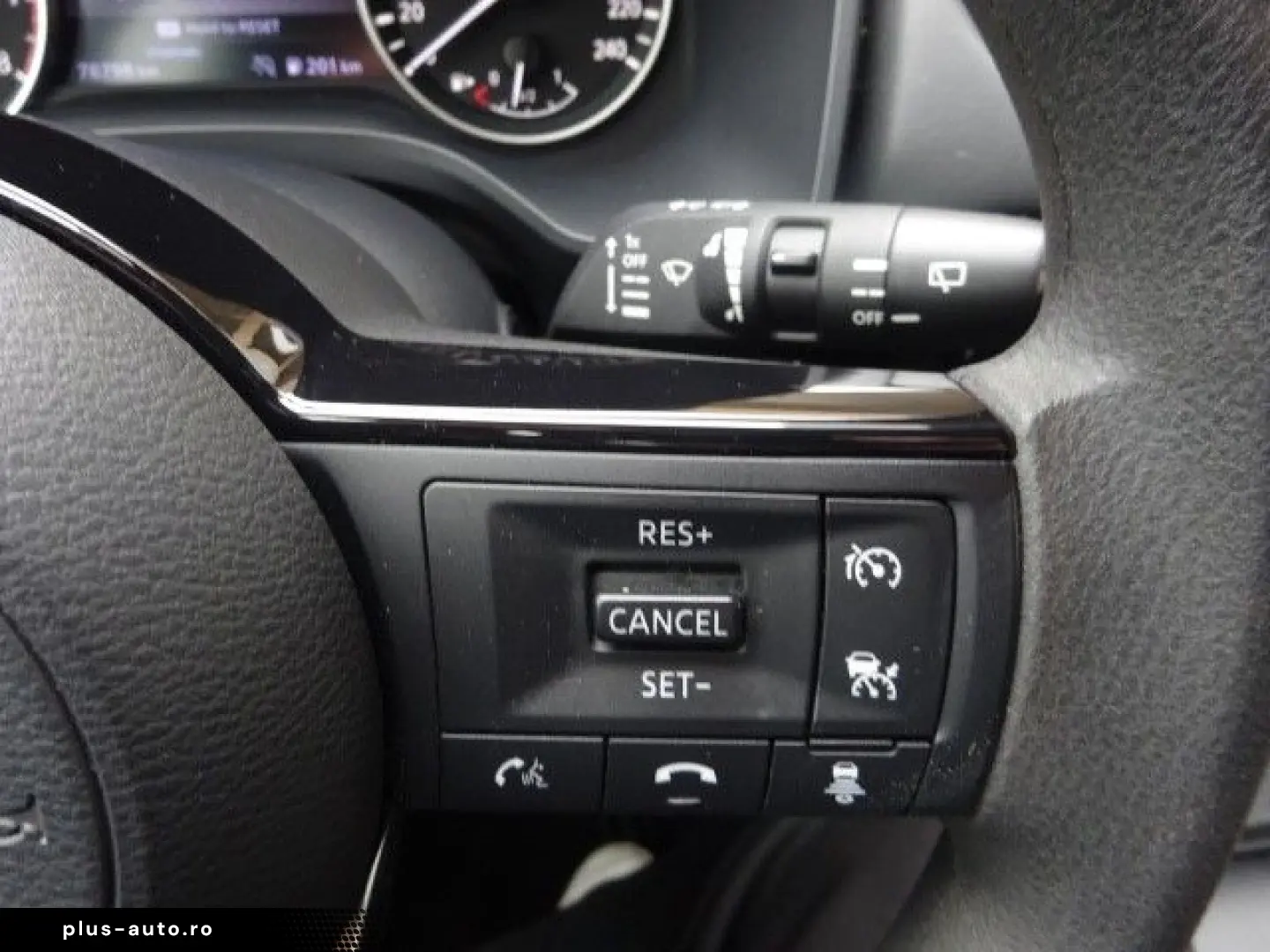 NISSAN Qashqai 140PS MHEV Visia LED Klima