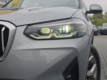 BMW X3 20d xDrive V-COCK STNDHZ  AHK LEDER R-KAM MEM