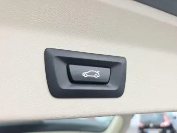 BMW X3 20d xDrive V-COCK STNDHZ  AHK LEDER R-KAM MEM