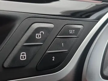 BMW X3 20d xDrive V-COCK STNDHZ  AHK LEDER R-KAM MEM