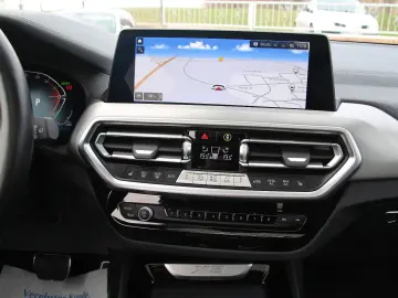 BMW X3 xDrive 20 d M Sport Paket PANO AHK AMBIENTE