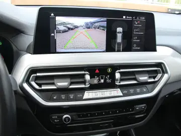 BMW X3 xDrive 20 d M Sport Paket PANO AHK AMBIENTE