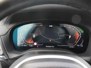 BMW X3 xDrive 20 d M Sport Paket PANO AHK AMBIENTE