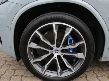 BMW X3 xDrive 20 d M Sport Paket PANO AHK AMBIENTE
