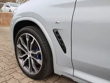 BMW X3 xDrive 20 d M Sport Paket PANO AHK AMBIENTE