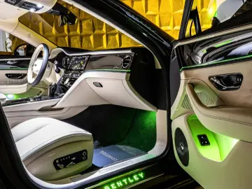 BENTLEY Flying Spur SPEED V8 HYBRID FIRST EDITION