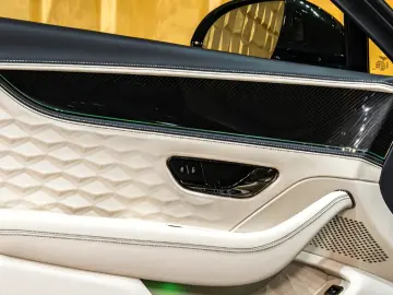 BENTLEY Flying Spur SPEED V8 HYBRID FIRST EDITION