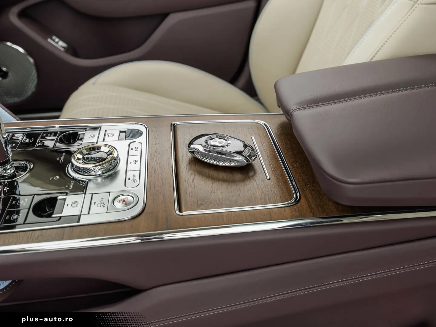 BENTLEY Flying Spur Mulliner W12