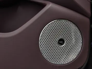 BENTLEY Flying Spur Mulliner W12