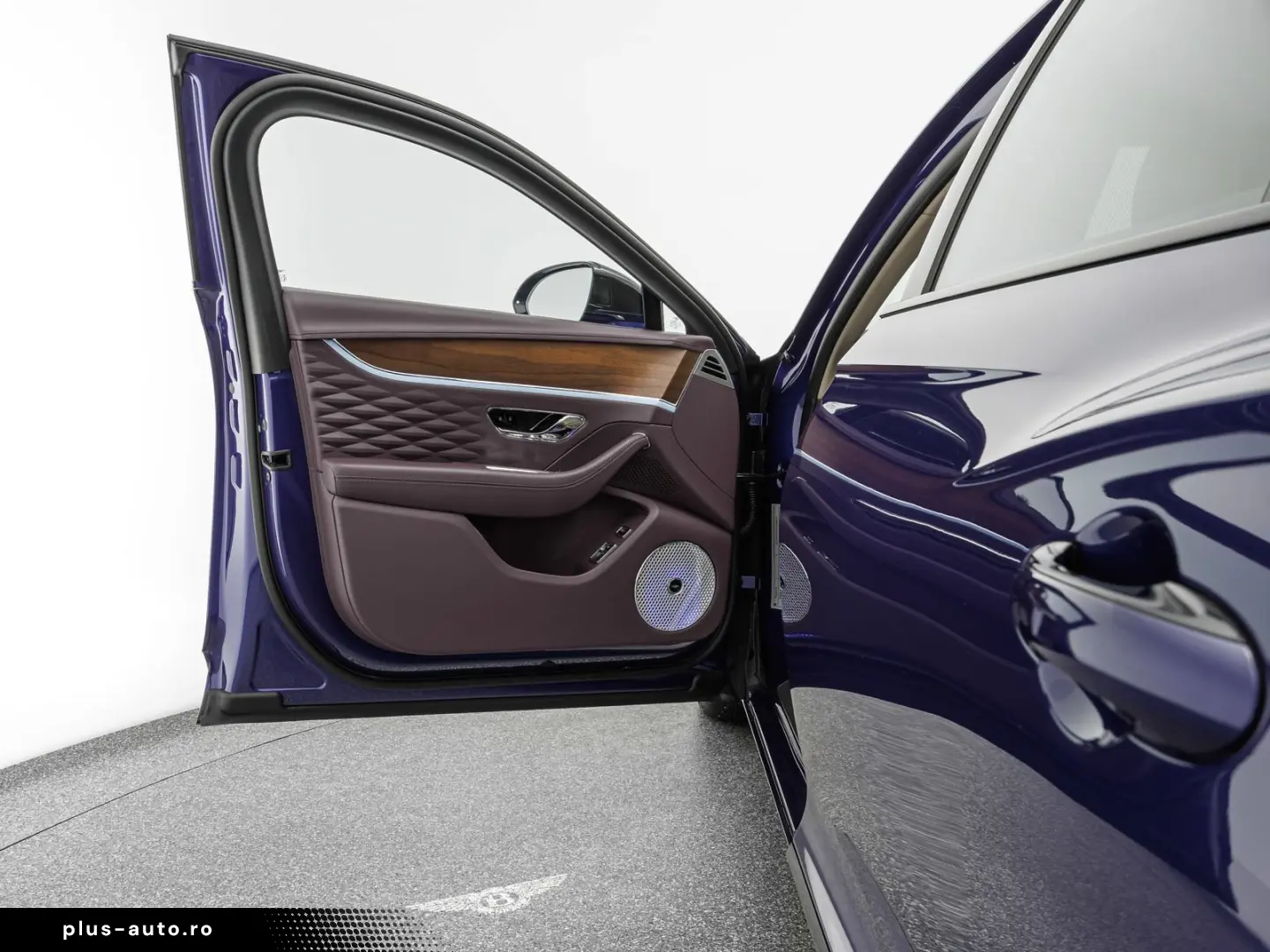 BENTLEY Flying Spur Mulliner W12