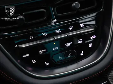 ASTON MARTIN DBX 707 QSpecialPaint