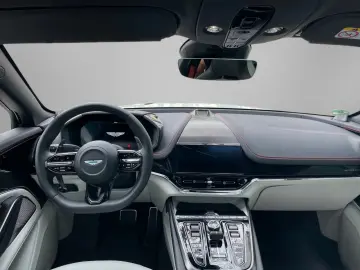 ASTON MARTIN DBX707 MY25