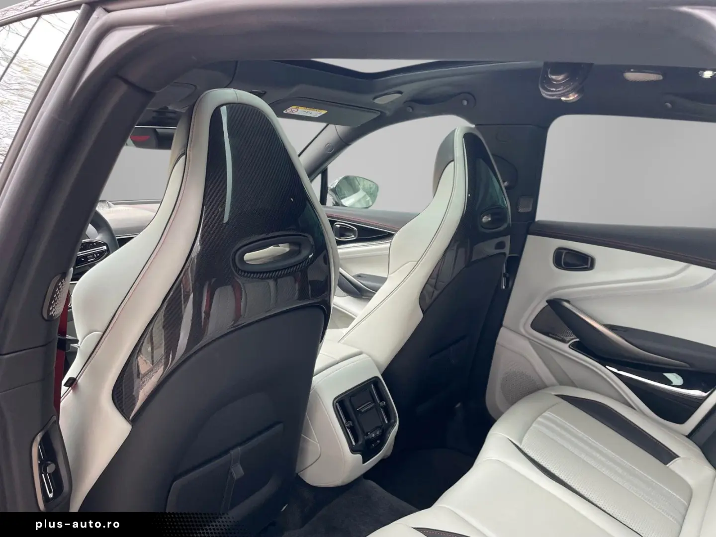 ASTON MARTIN DBX707 MY25