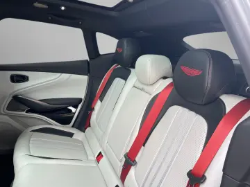ASTON MARTIN DBX707 MY25