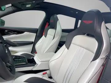 ASTON MARTIN DBX707 MY25