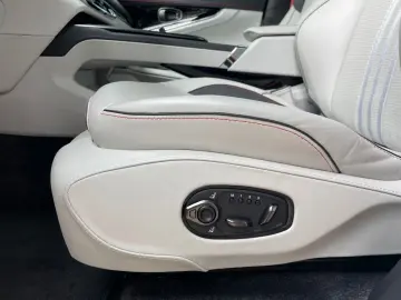 ASTON MARTIN DBX707 MY25