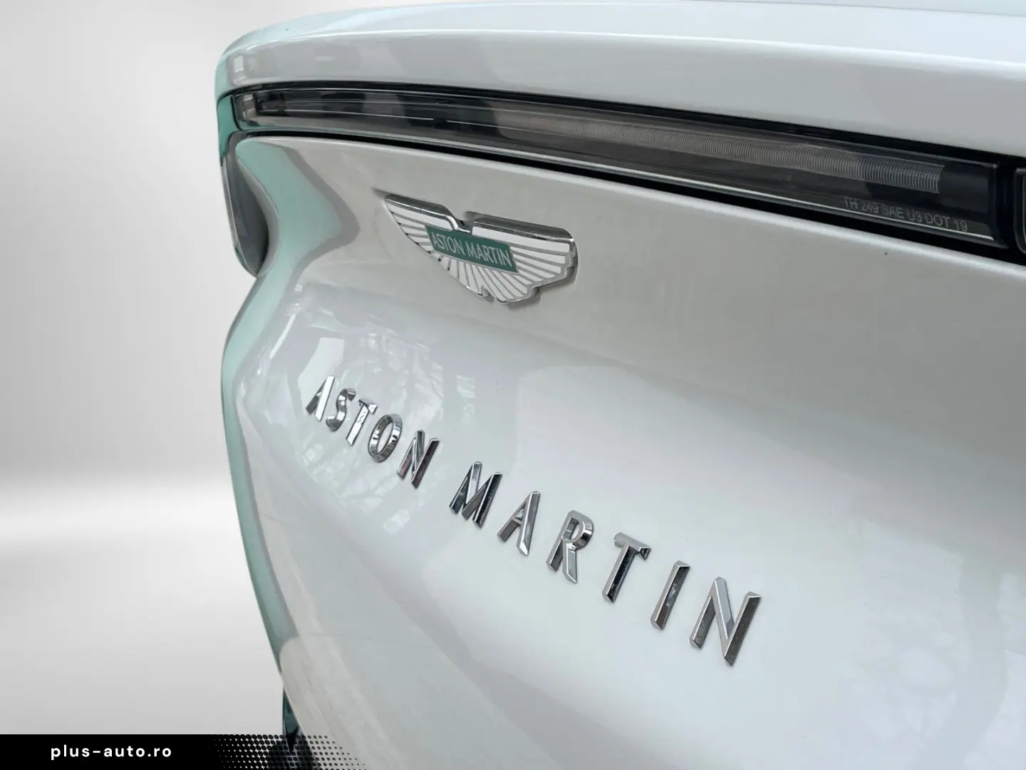 ASTON MARTIN DBX707 MY25