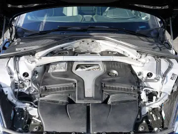 ASTON MARTIN DBX 707 AMR Onyx Black