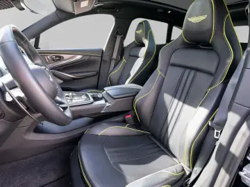 ASTON MARTIN DBX 707 AMR Onyx Black