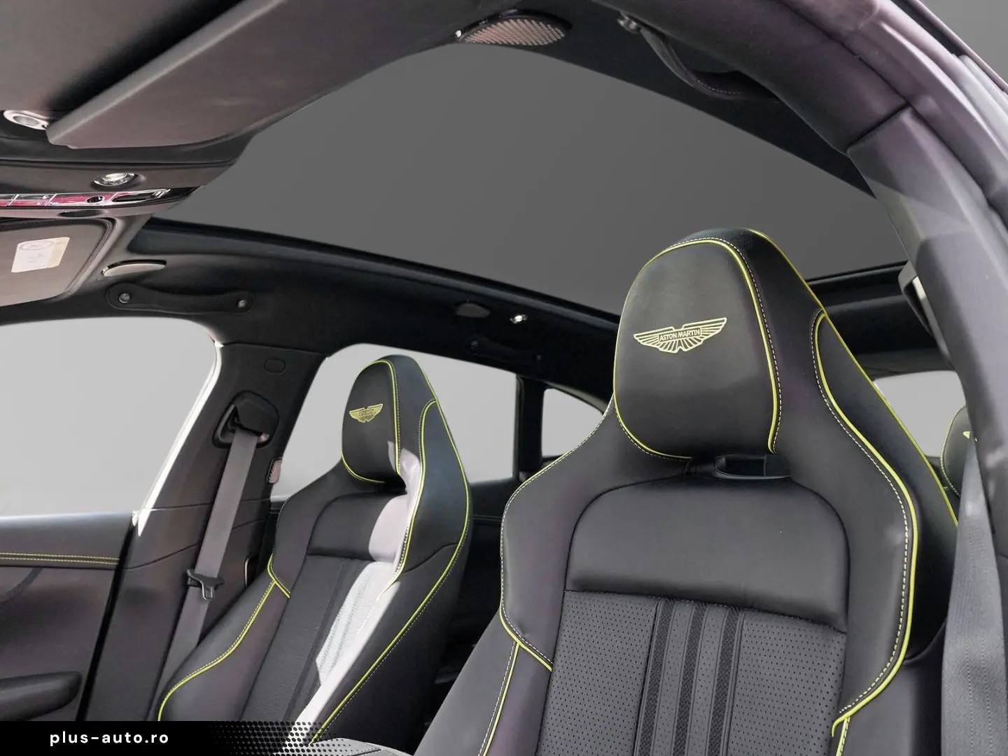 ASTON MARTIN DBX 707 AMR Onyx Black