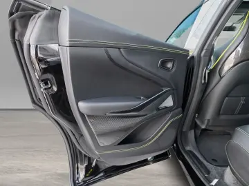 ASTON MARTIN DBX 707 AMR Onyx Black