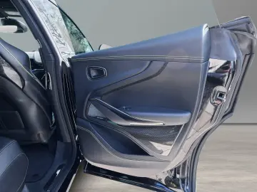 ASTON MARTIN DBX 707 AMR Onyx Black