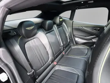 ASTON MARTIN DBX 707 AMR Onyx Black