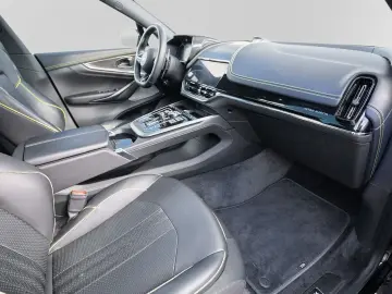 ASTON MARTIN DBX 707 AMR Onyx Black