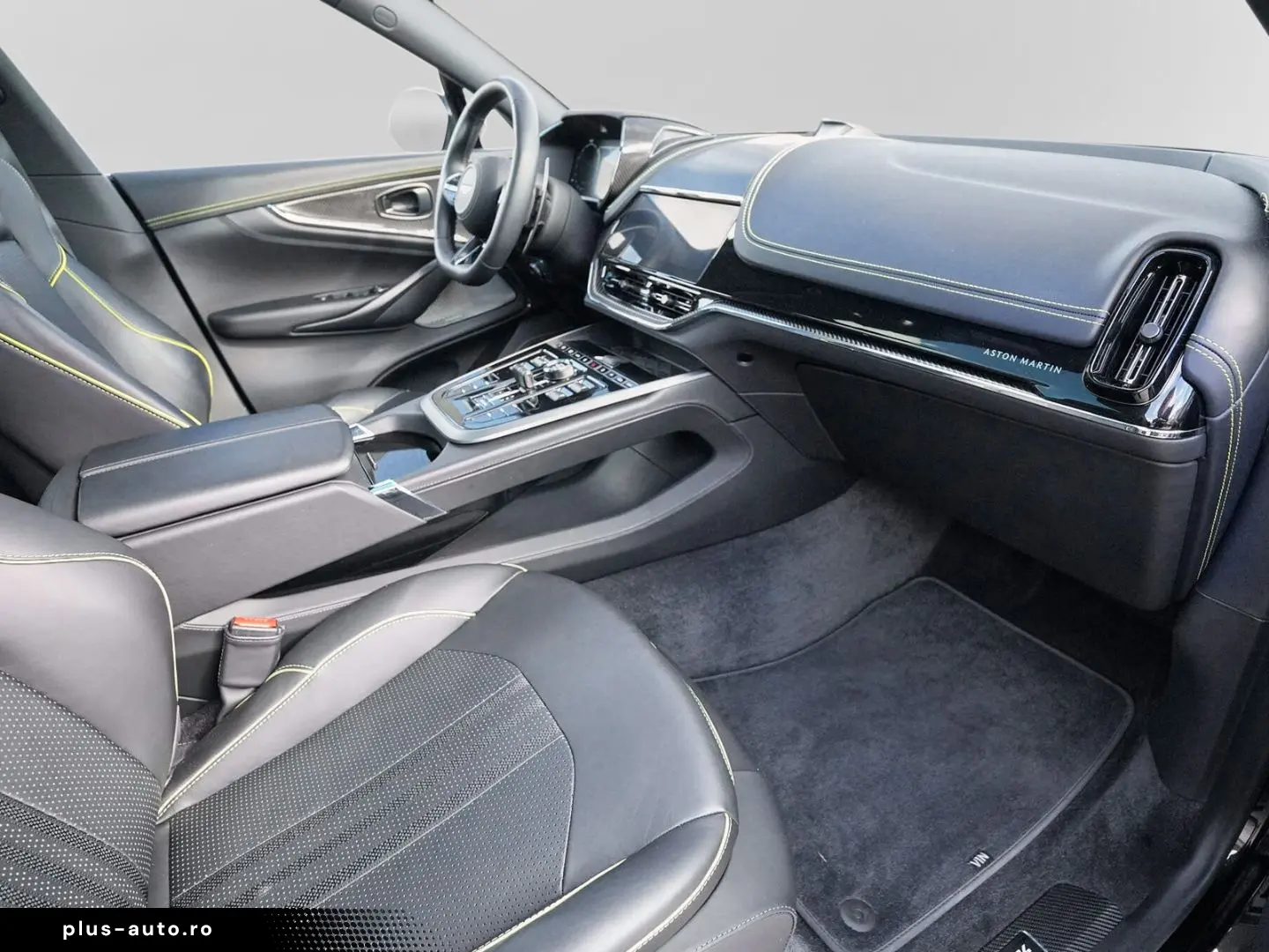 ASTON MARTIN DBX 707 AMR Onyx Black