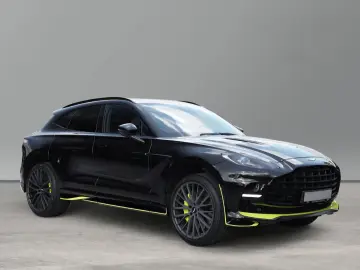 ASTON MARTIN DBX 707 AMR Onyx Black