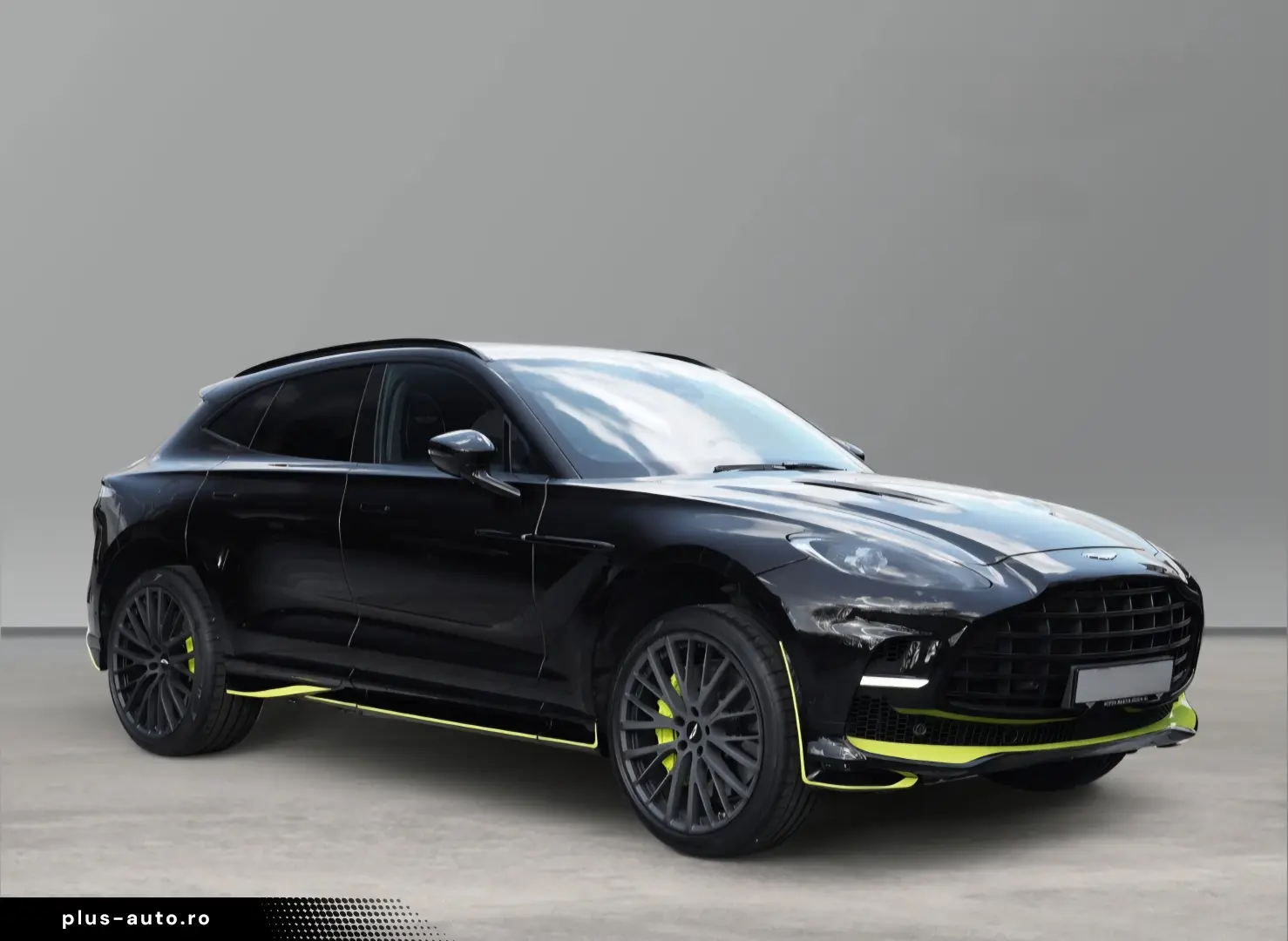 ASTON MARTIN DBX 707 AMR Onyx Black