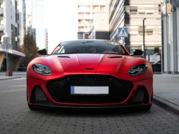 ASTON MARTIN DBS 5.2 V12
