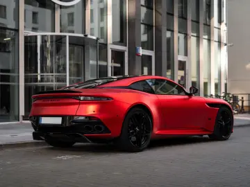 ASTON MARTIN DBS 5.2 V12