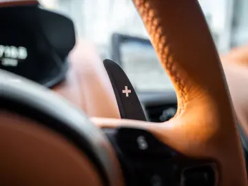 ASTON MARTIN DBS 5.2 V12