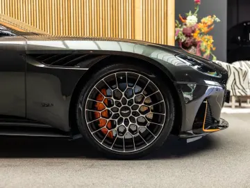 ASTON MARTIN DBS 770 Ultimate Volante 1 of 199  Hermes