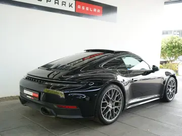 PORSCHE 992.2 911 Carrera Coupe Glasdach SpAbags Chrono